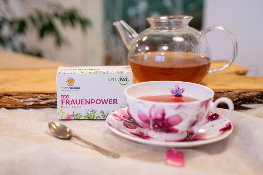 SonnenMoor Frauen-Set - Wechseljahre 30 Kapseln + Bio Frauenpower Kräutertee 34g