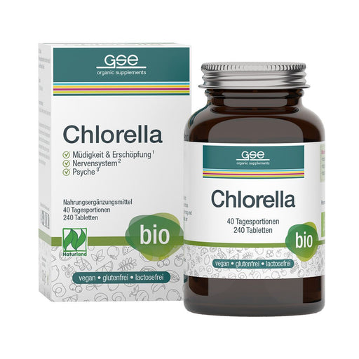 GSE Bio Chlorella 240 Tabletten mit braunem Glasbehälter und Originalverpackung, 40 Tagesportionen, als freigestelltes Produktbild vor weißem Hintergrund.